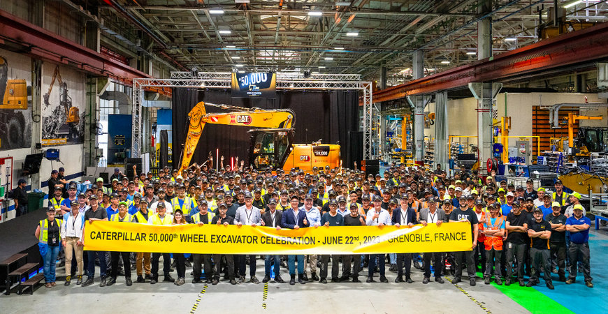 Caterpillar celebrates production of the 50,000th Cat® Wheel Excavator